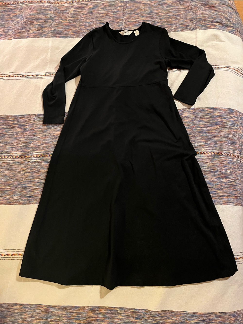 L.L. Bean Black Long-Sleeve Dress Medium Petite
